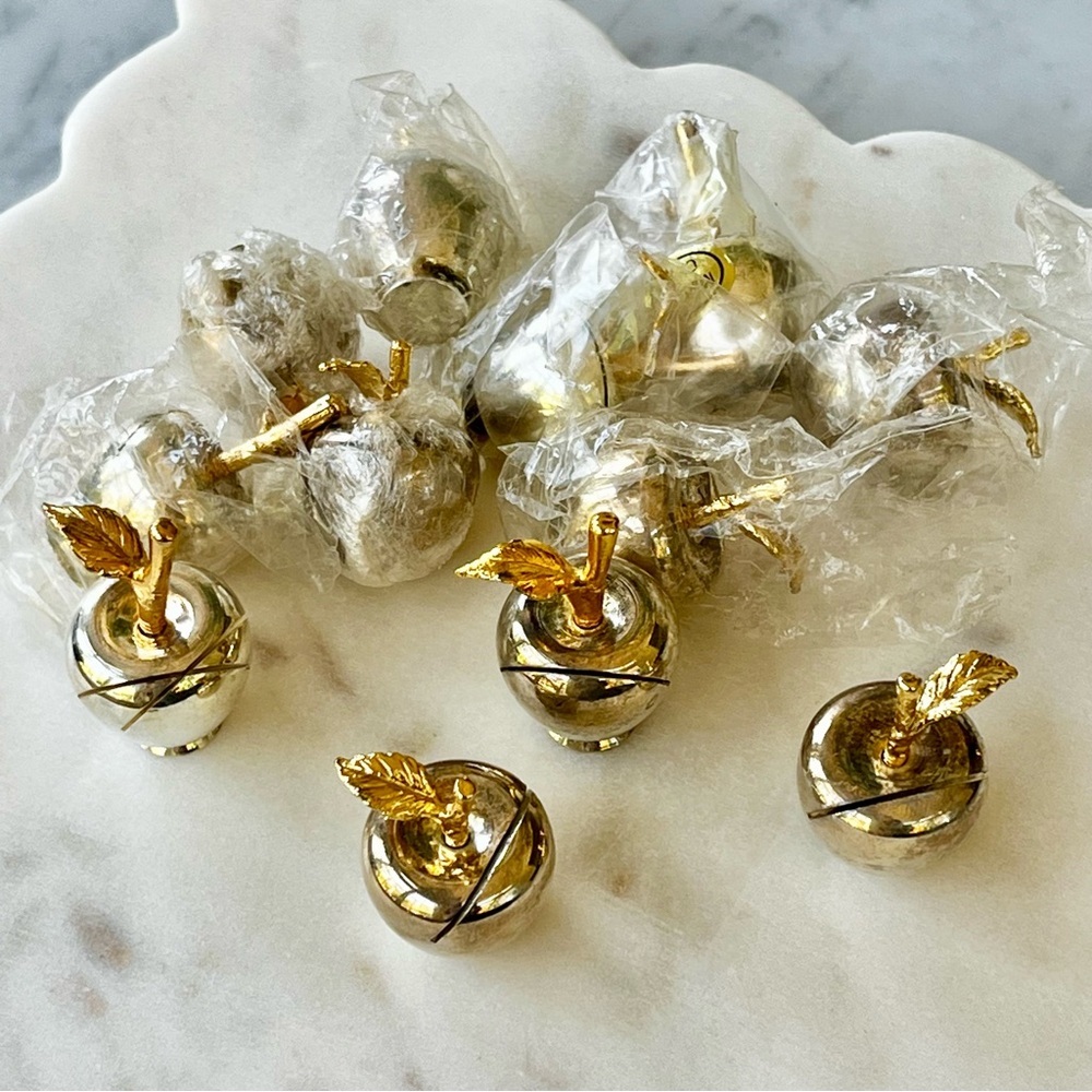 Antique Gold Apple Place Setting Card Holder - Set of 12 - Picture 7 of 7